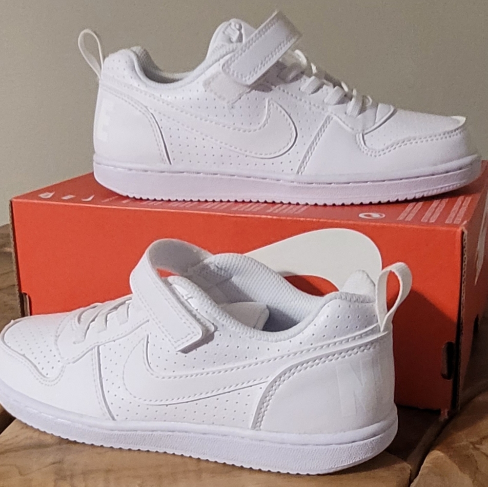 NWOT Court Borough Low SL PSV